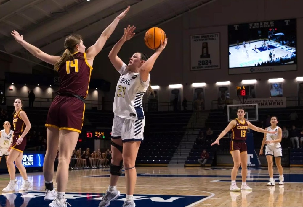 Trine women beat Elmhurst 81-62